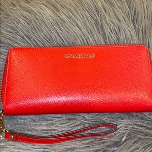 michael kors wallet (never used)